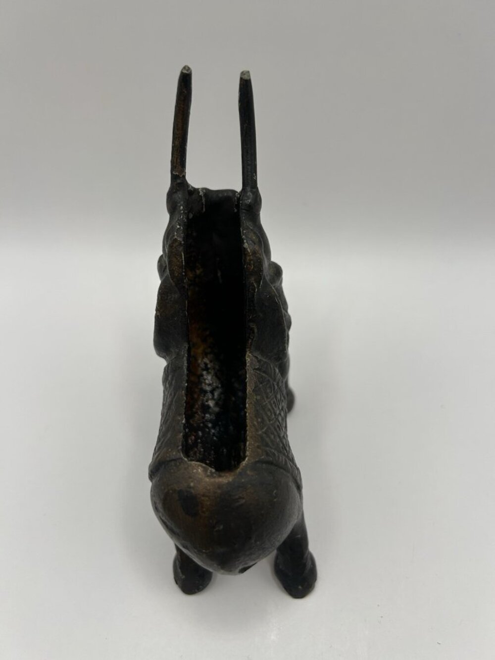 Vintage Heavy Bronze Elephant Trunk Up Open Middle Ash Tray 5“ Paperweight Desk - Picture 9 of 13